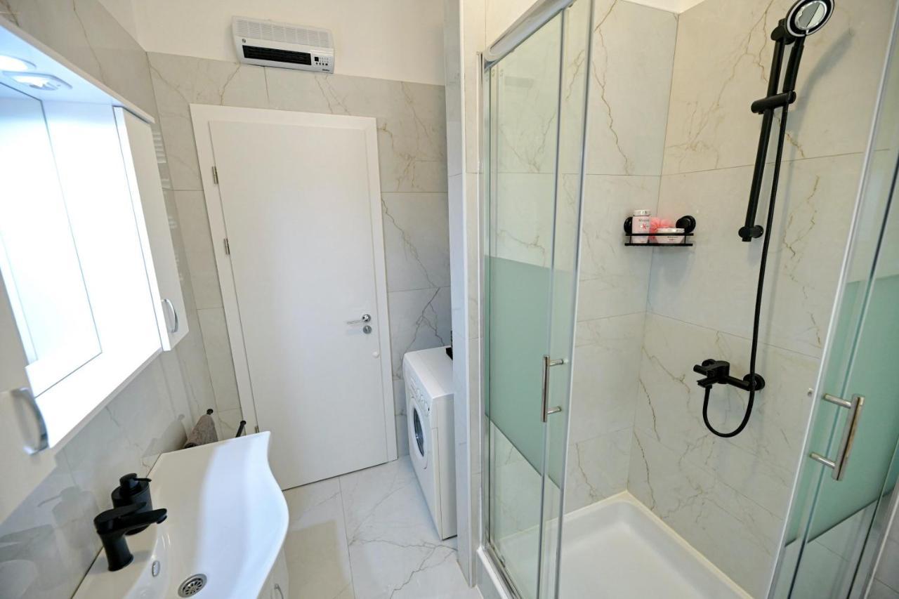 Luxury Apartment Laura Задар Екстериор снимка